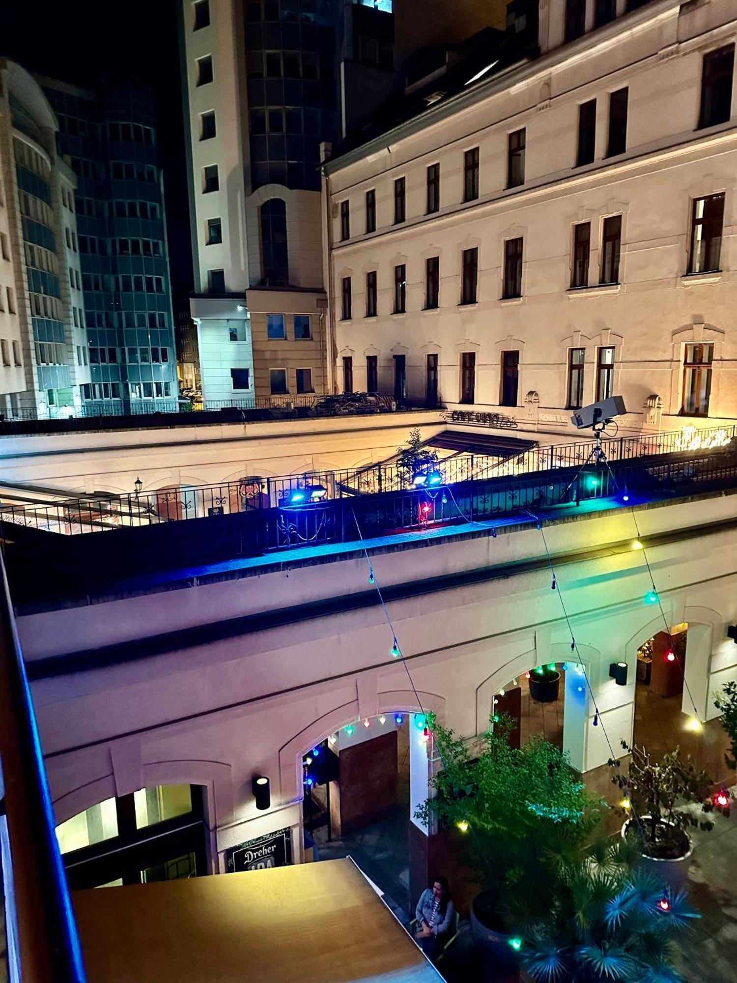 City Center Apartment With Balcony Budapest Exterior foto