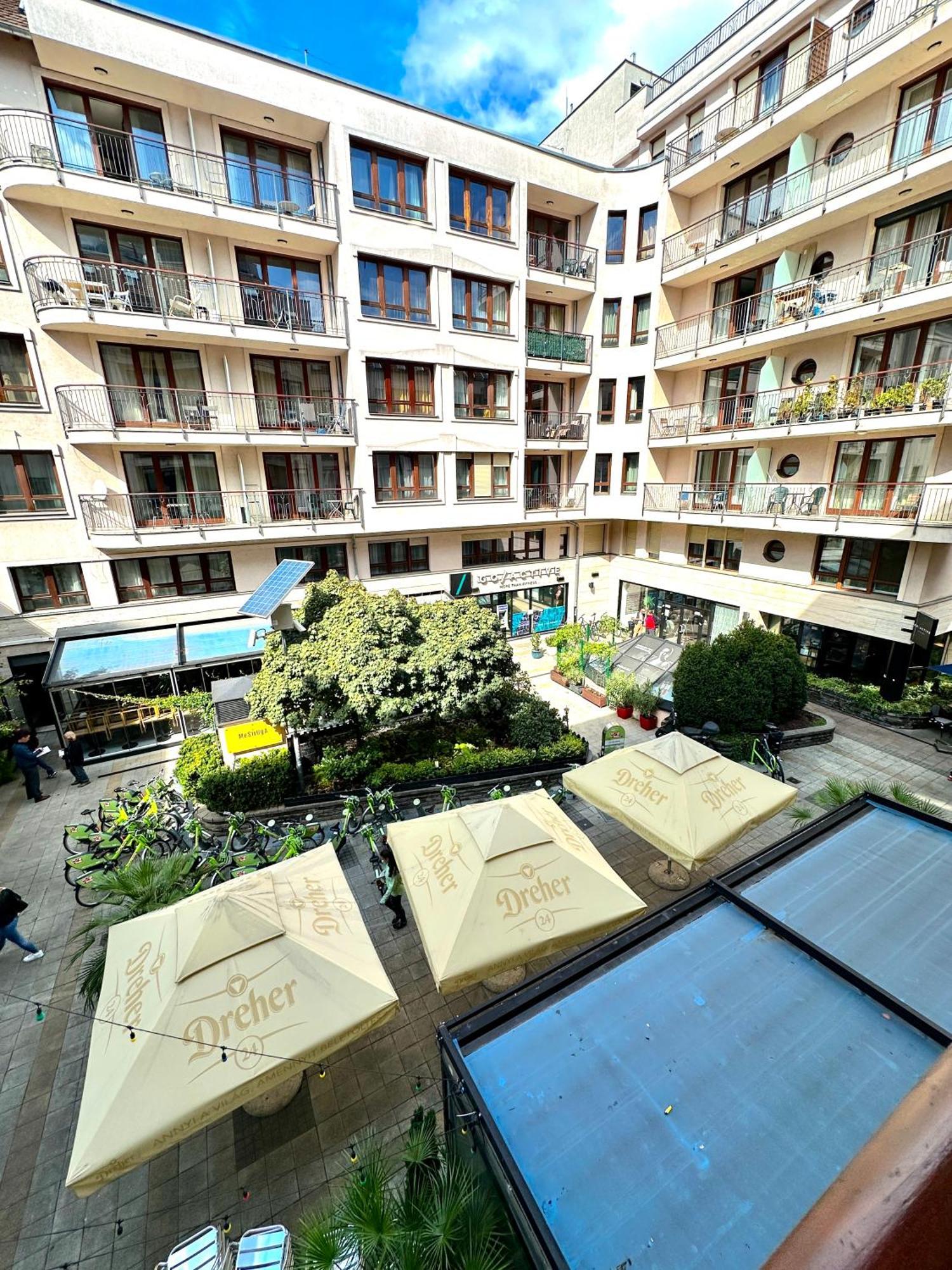 City Center Apartment With Balcony Budapest Exterior foto