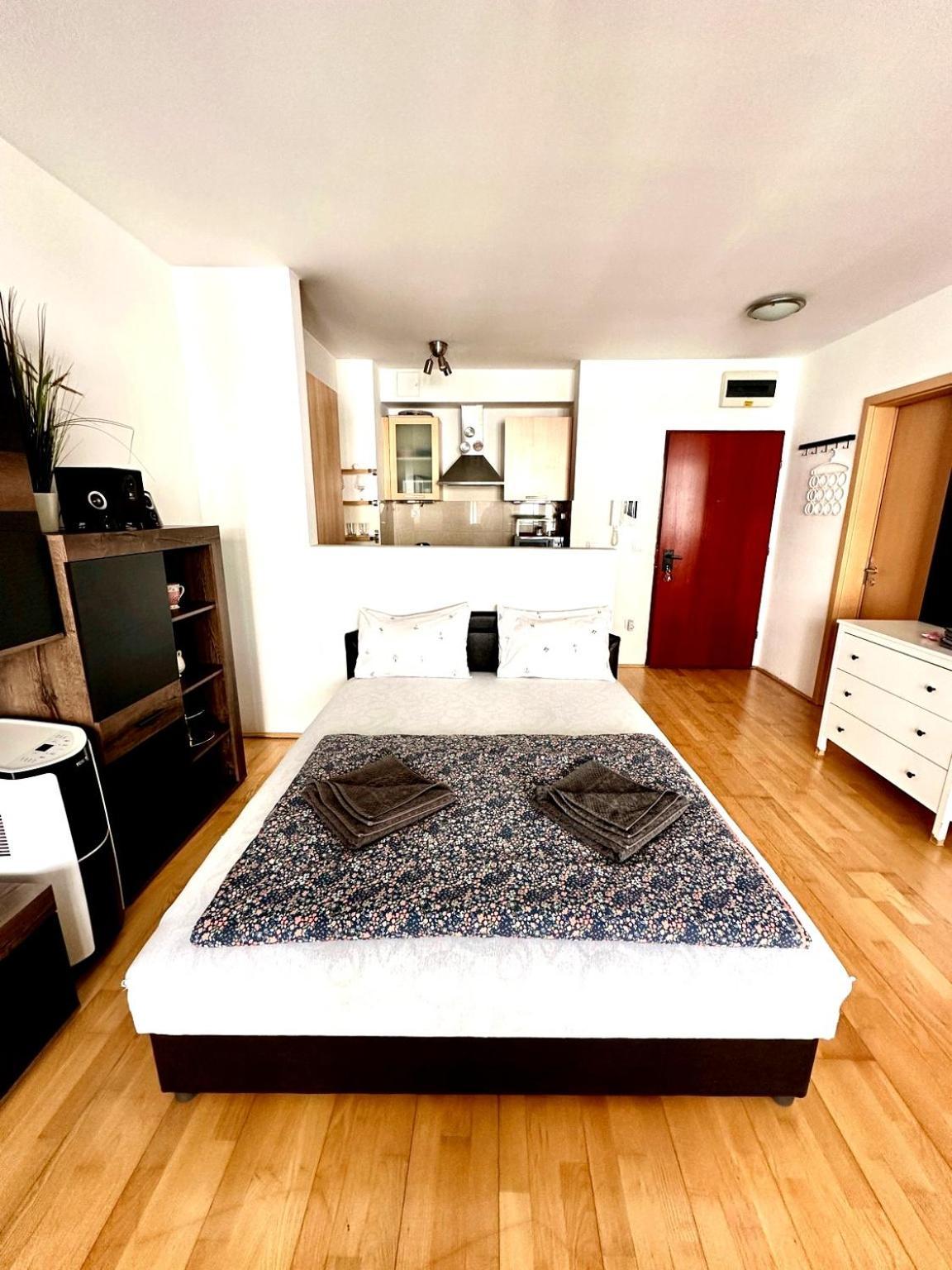 City Center Apartment With Balcony Budapest Exterior foto