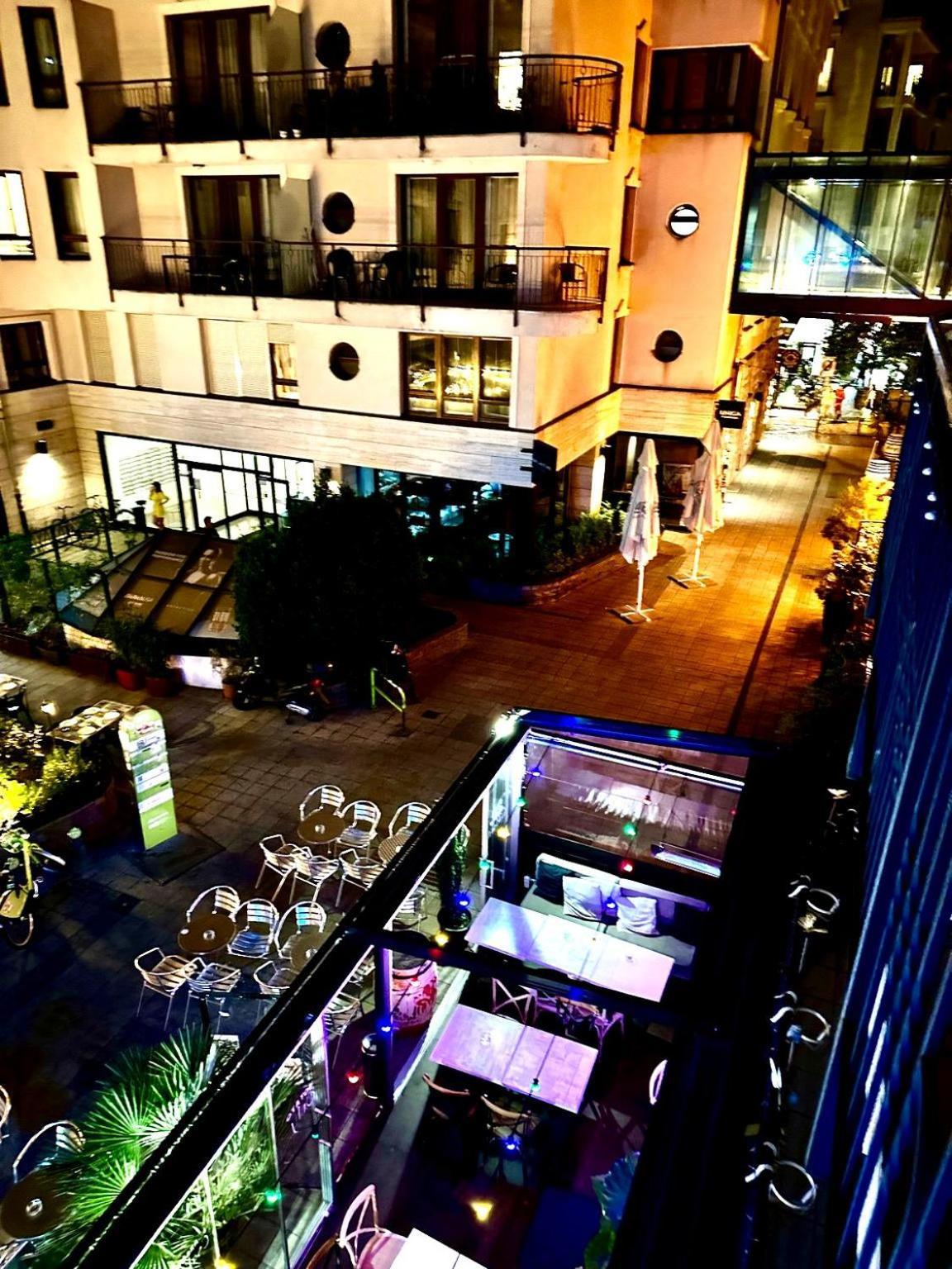 City Center Apartment With Balcony Budapest Exterior foto